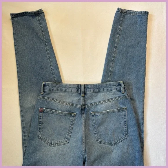 BDG Mom Jeans - Picture 4 of 7